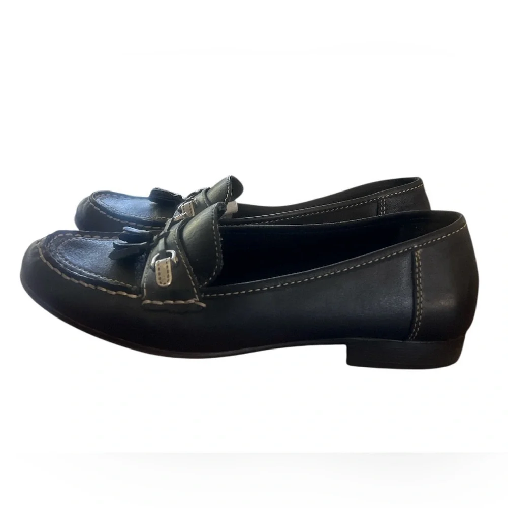 MOOTSIES TIOTSIES -Black Flats for Effortless Style